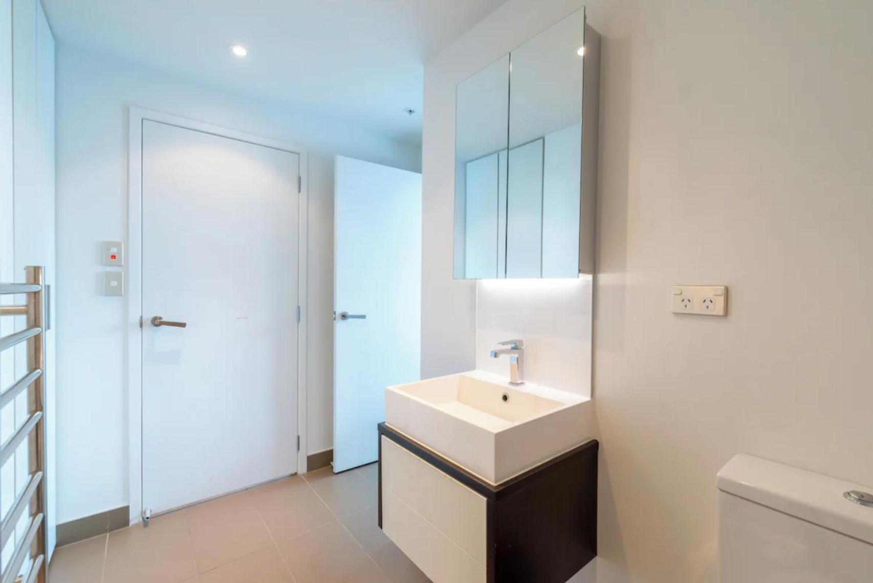 Skytower And City View 2 Bedroom Apartment On High Floor 奥克兰 外观 照片