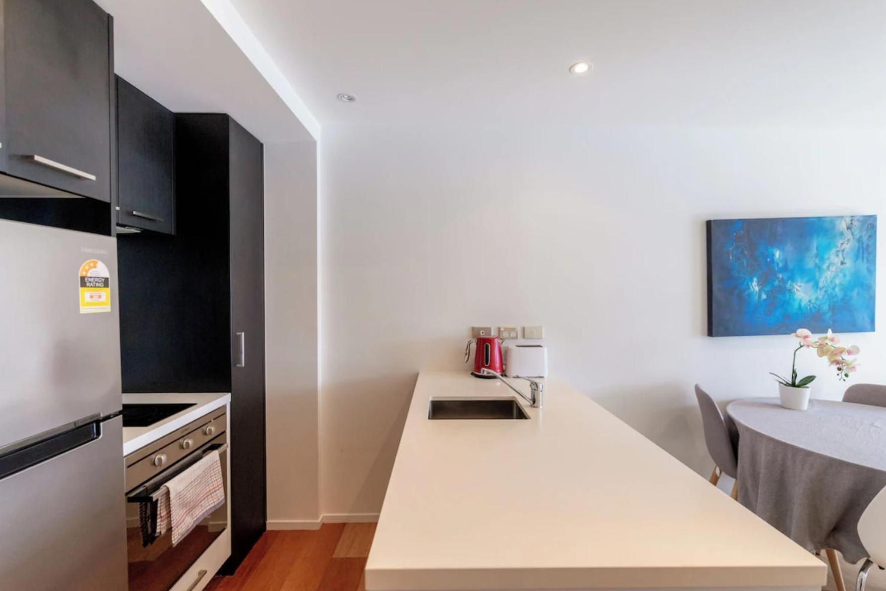 Skytower And City View 2 Bedroom Apartment On High Floor 奥克兰 外观 照片